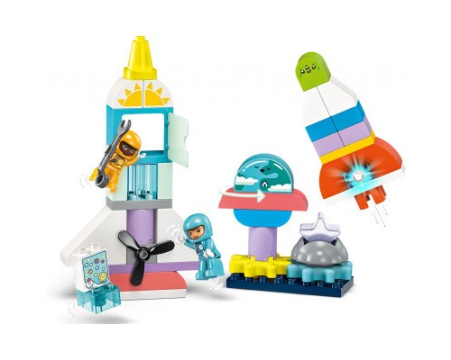 Конструктор LEGO DUPLO Town Пригоди на космічному шатлі 3-в-1 58 деталей (10422)