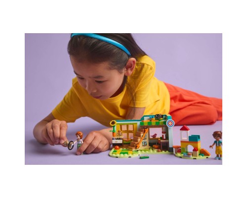 Конструктор LEGO Friends Кімната Отом (42646)