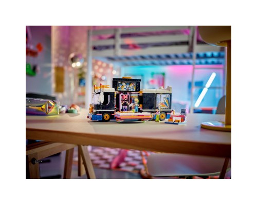 Конструктор LEGO Friends Автобус для музичного туру попзірки 845 деталей (42619)