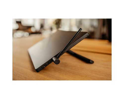 Графічний планшет Wacom Cintiq16 (2025) (DTK168K0B)