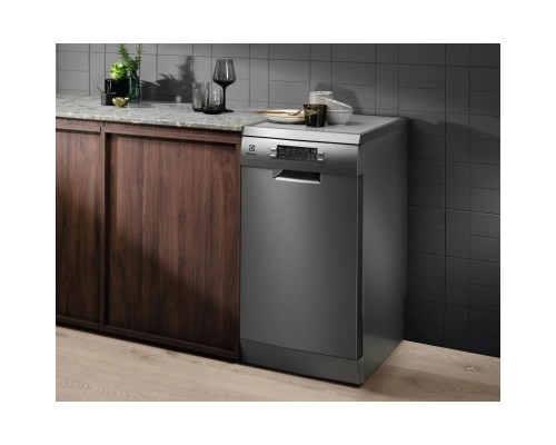 Посудомийна машина Electrolux ESS64321SX