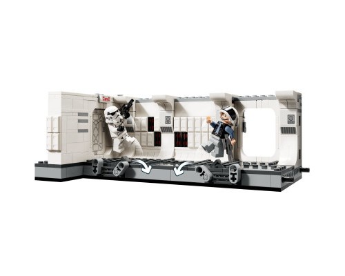 Конструктор LEGO Star Wars Посадка на борт Тантів IV 502 деталі (75387)