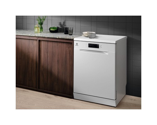Посудомийна машина Electrolux ESA47210SW