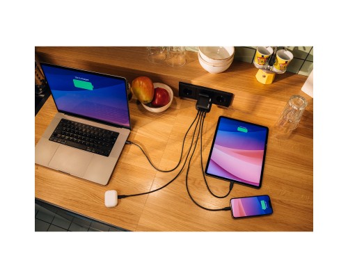 Зарядний пристрій Verbatim MiniGaN 100 W 4 ports (3xUSB-C/1xUSB-A) (32231)