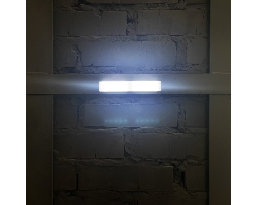 Світлодіодна лампа на акумуляторах 15cm (LED-15) Світлодіодна лампа на акумуляторах 15cm (LED-15)