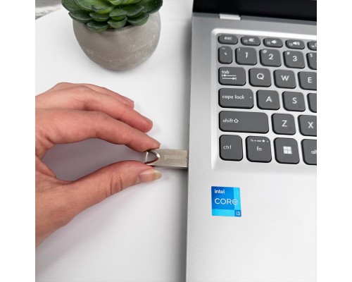Флеш-накопичувач Wibrand USB 2.0 Taipan 16Gb Silver (WI2.0/TA16U2S) Флеш-накопичувач Wibrand USB 2.0 Taipan 16Gb Silver (WI2.0/TA16U2S)
