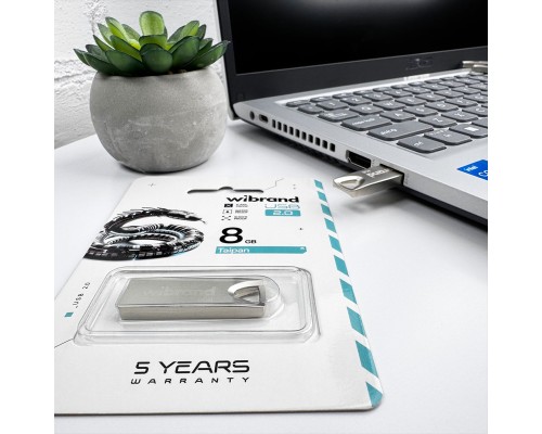 Флеш-накопичувач Wibrand USB 2.0 Taipan 8Gb Silver (WI2.0/TA8U2S) Флеш-накопичувач Wibrand USB 2.0 Taipan 8Gb Silver (WI2.0/TA8U2S)
