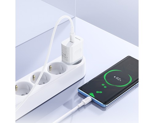 Мережевий зарядний пристрій з кабелем BOROFONE BA99A Breeze single port PD20W charger set(C to C) White (6941991121371)