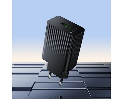 Мережевий зарядний пристрій BOROFONE BAS72A Source single port QC3.0 charger Black (6941991122637)