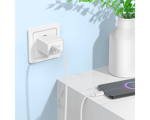 Мережевий зарядний пристрій HOCO CS12A Ocean single port QC3.0 charger White (6942007603690)