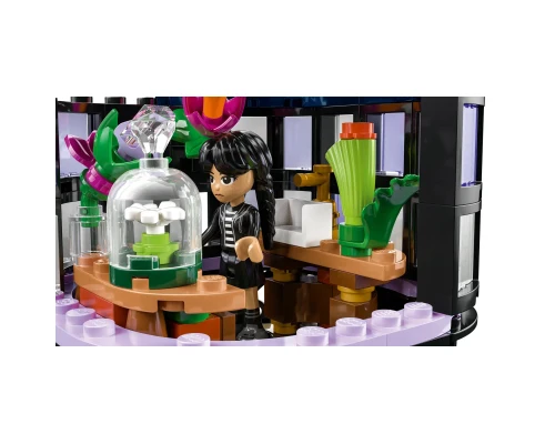 Конструктор LEGO Wednesday Квітка чорної жоржини (76784)